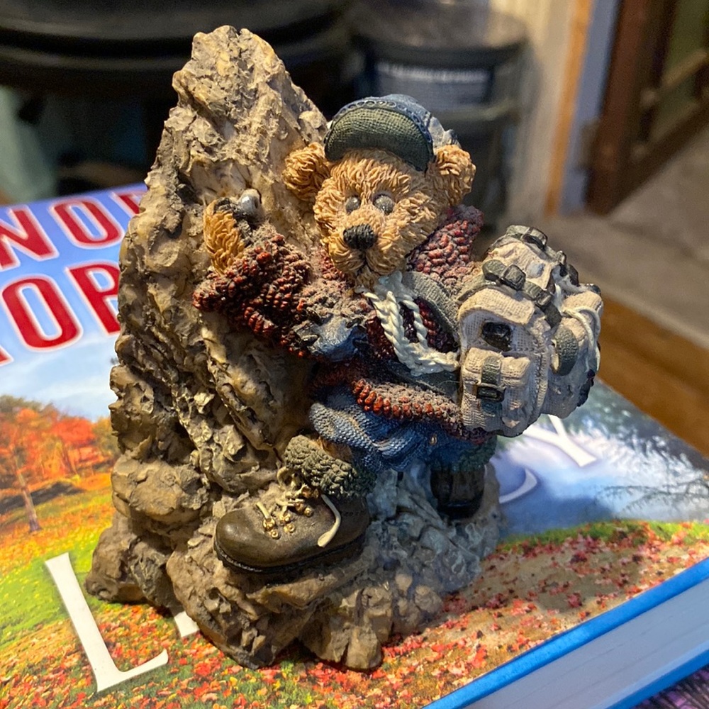 Boyd’s Bears & Friends The Bearstone Collection